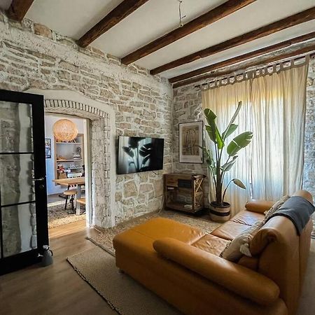 The Bungalow By The Sea In Historic Porec Old City Extérieur photo