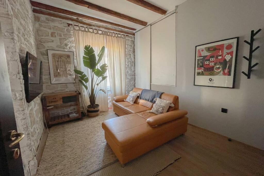 The Bungalow By The Sea In Historic Porec Old City Extérieur photo